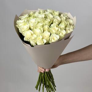 Букет цветов из 35 белых роз Кения