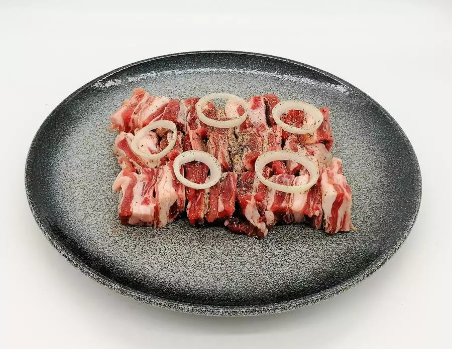 Шашлык из бараньих ребрышек зам 1 кг