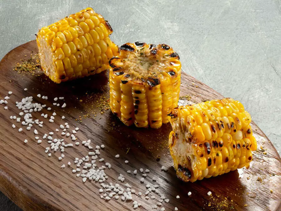 КУКУРУЗА ГРИЛЬ С МОРСКОЙ СОЛЬЮ
