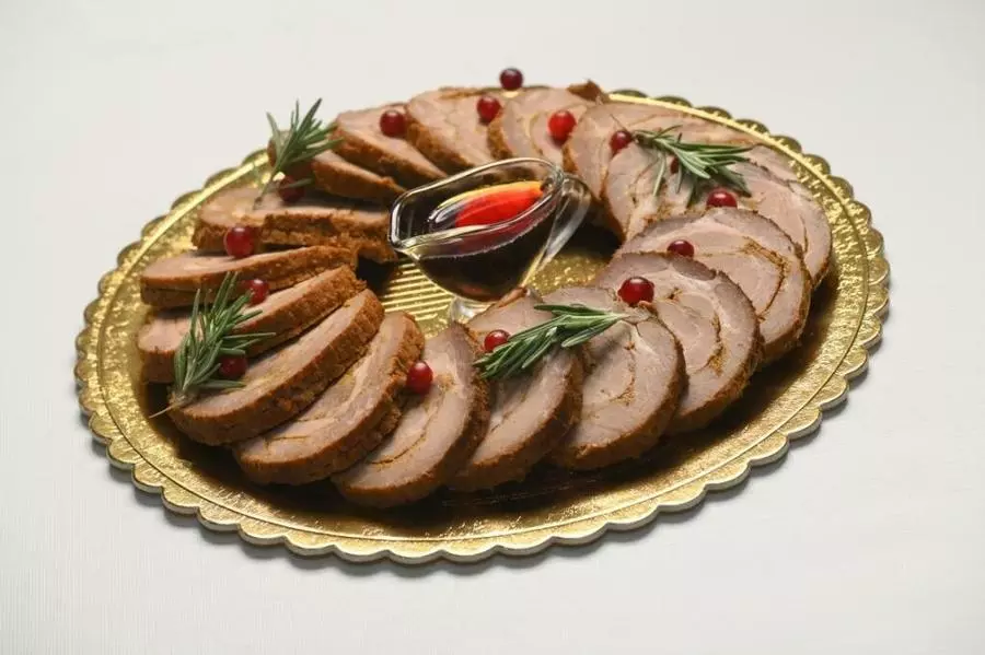 Рулет из свинины 