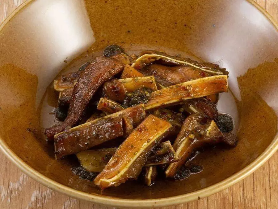 КОПЧЕННЫЕ УШИ