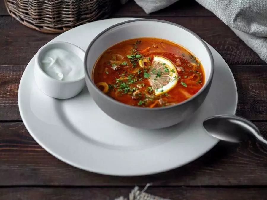 Солянка мясная