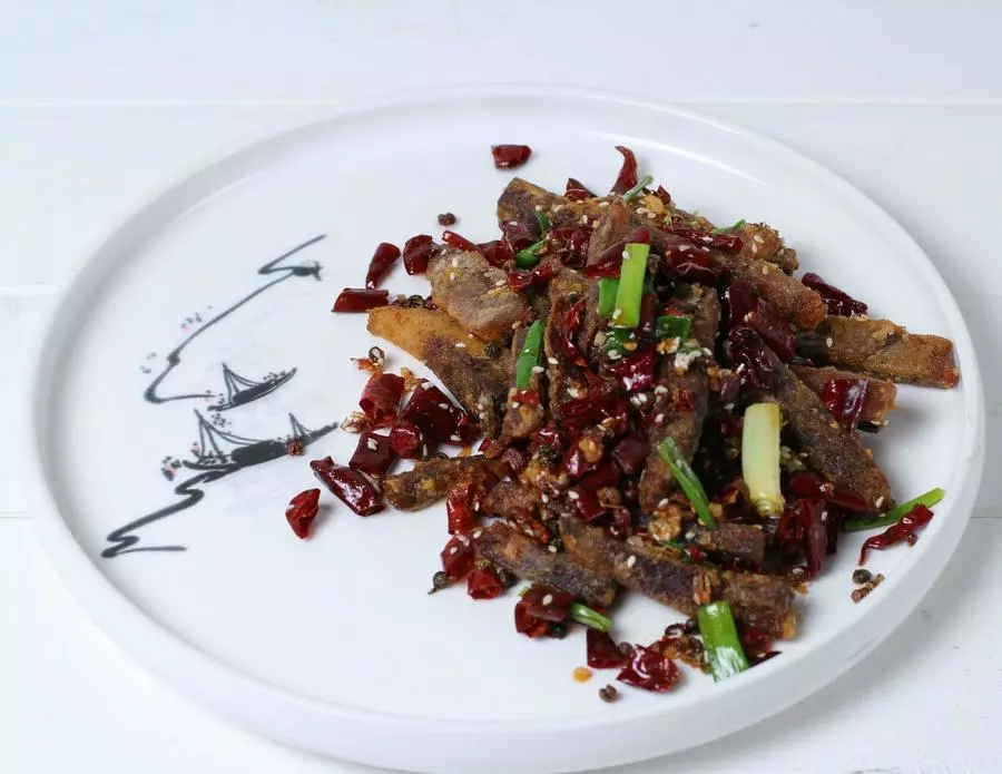 Говядина в чили 麻辣牛肉干