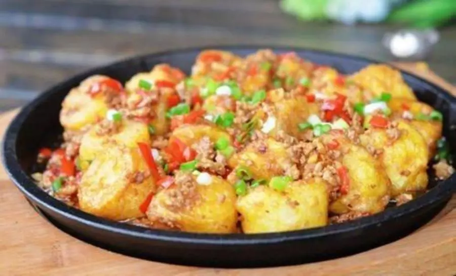 Жареный тофу в мясном соусе 铁板日本豆腐