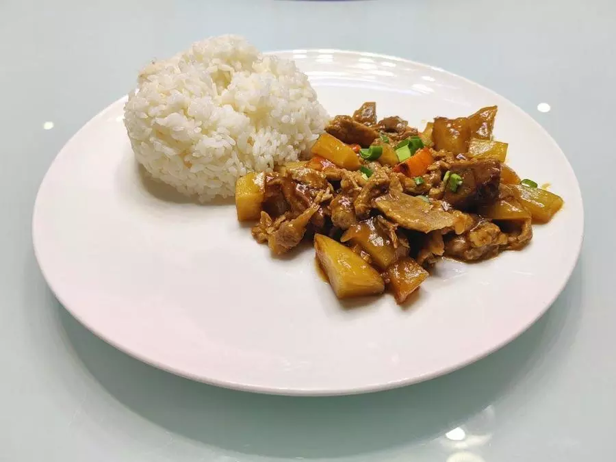 БИЗНЕС ЛАНЧ 650 рублей  商务午餐