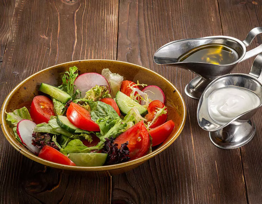 САЛАТ ОВОЩНОЙ С ОЛИВКОВЫМ МАСЛОМ