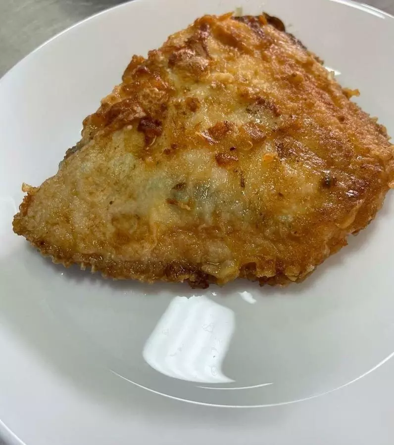 Рыба жареная (камбала)