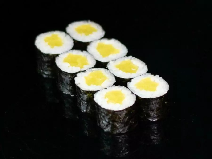 Маки с такуаном