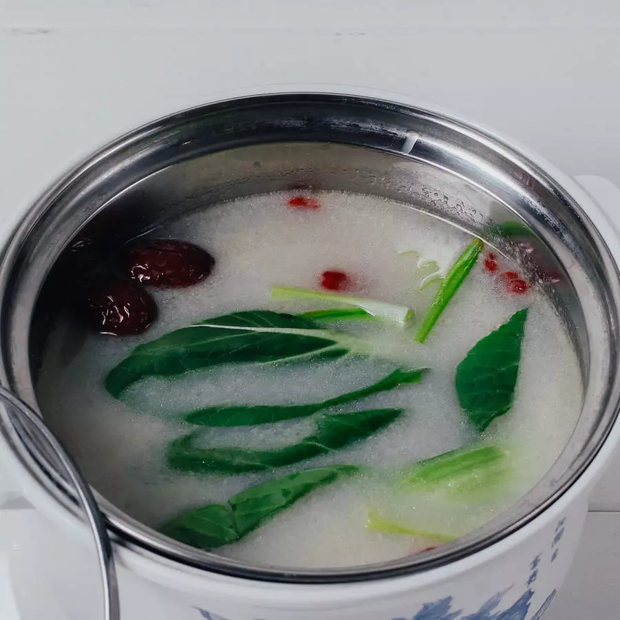 Овощной бульон 蔬菜汤锅