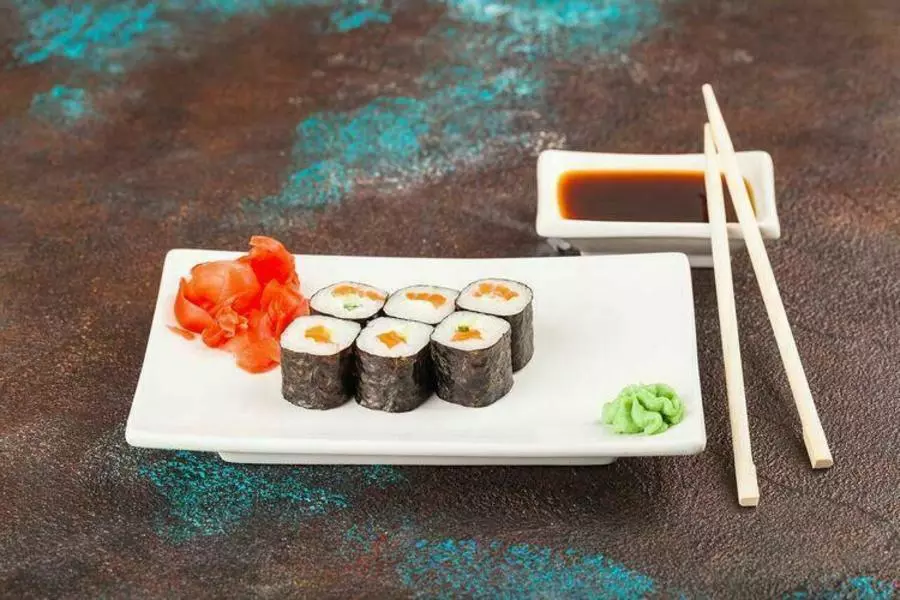 Хосомаки с креветкой