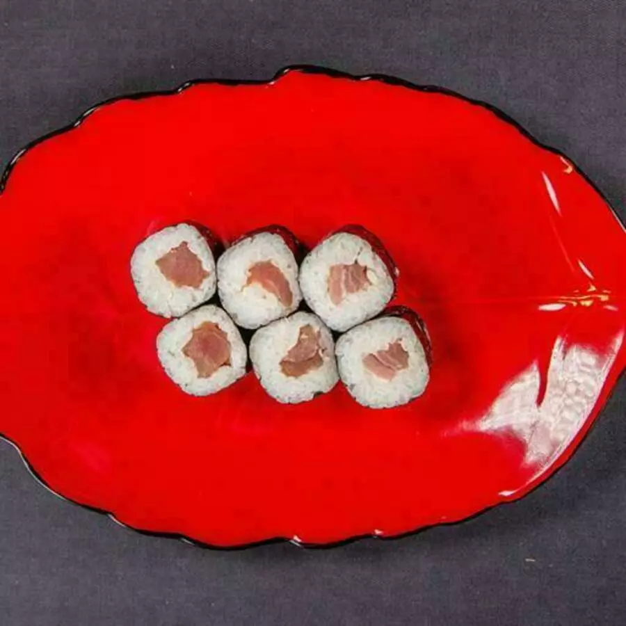 Ролл маки с тунцом 