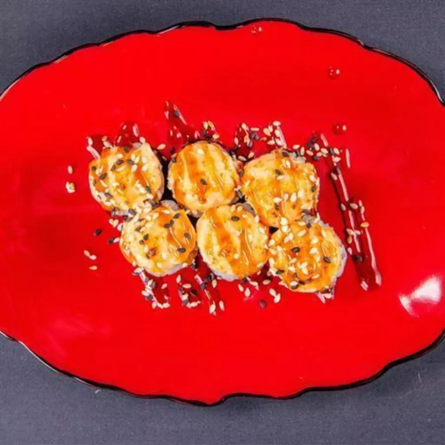 Ролл маки запеченный с мидиями 