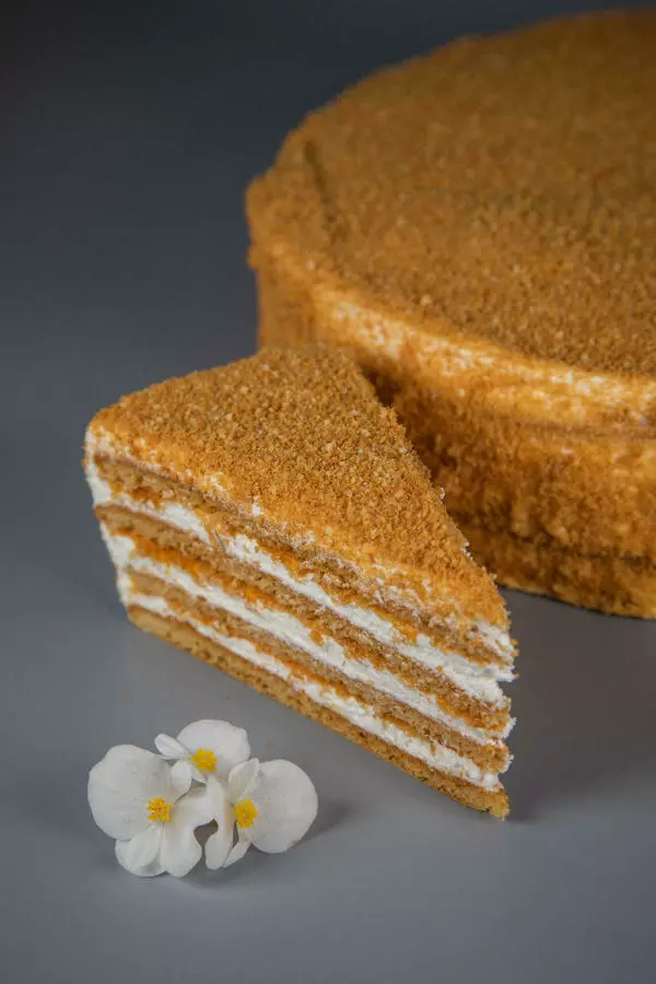 Торт "Медовый" 100г