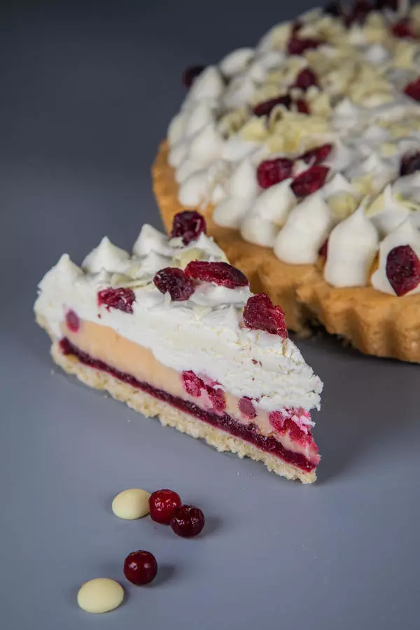 Торт "Брусничный с шоколад." 700/117/6