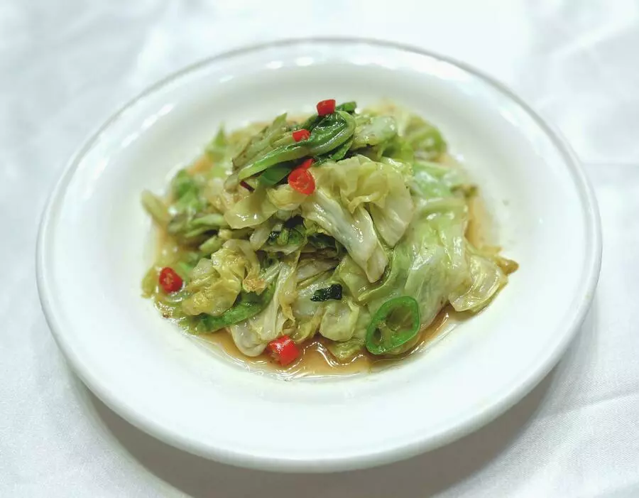 Нашинкованная капуста с перцем чили 手撕包菜