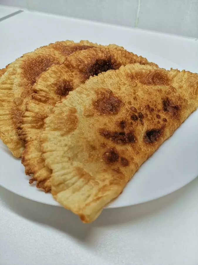 ЧЕБУРЕК со свининой и говядиной