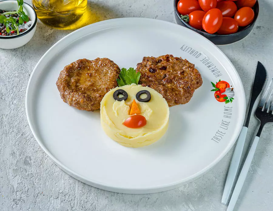 Котлеты Микки Маус с картофельным пюре (детское)