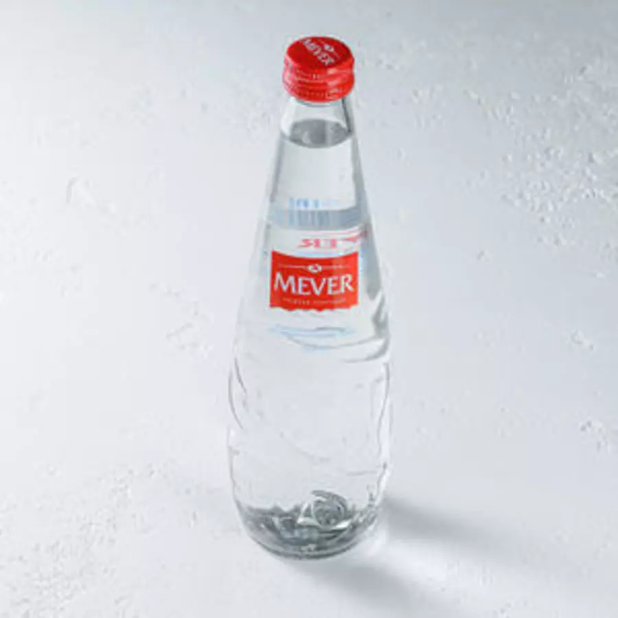 Горная вода, без газа