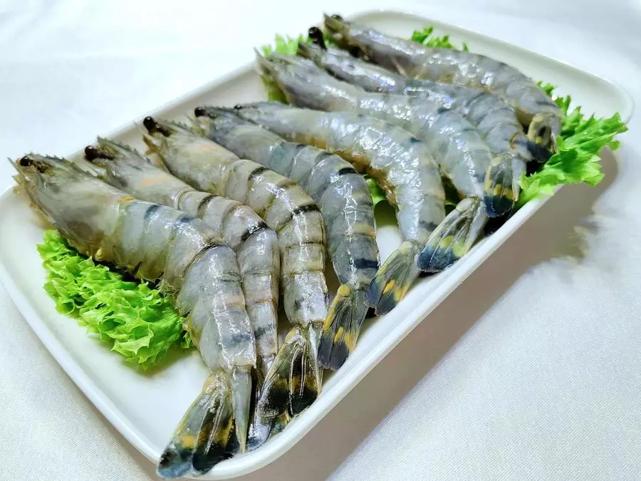Креветки тигровые 带头大虾  