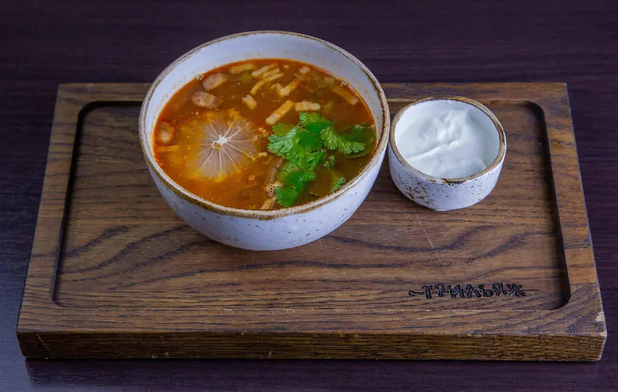 Солянка с копченостями 250г