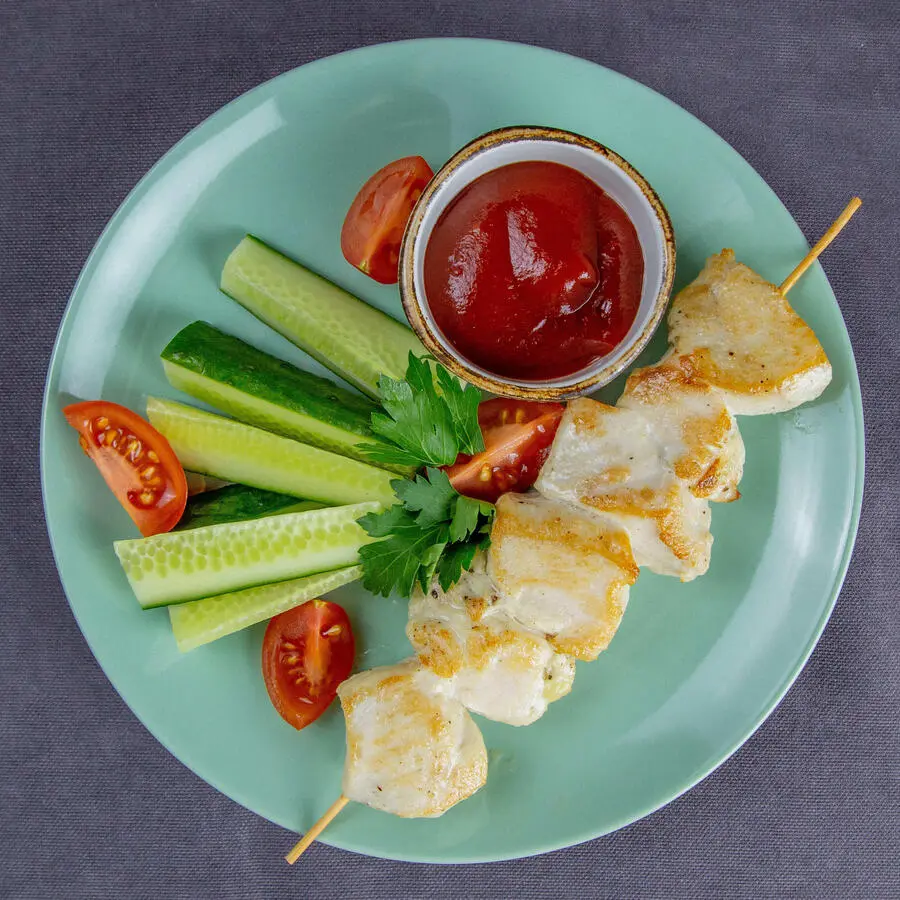 Курин.шашлычок с овощами 100/70/30г