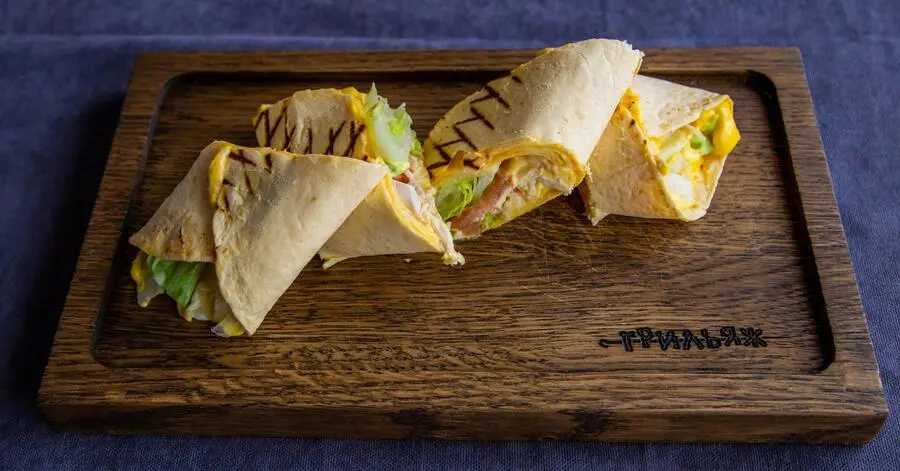 Тортилья со свининой-гриль