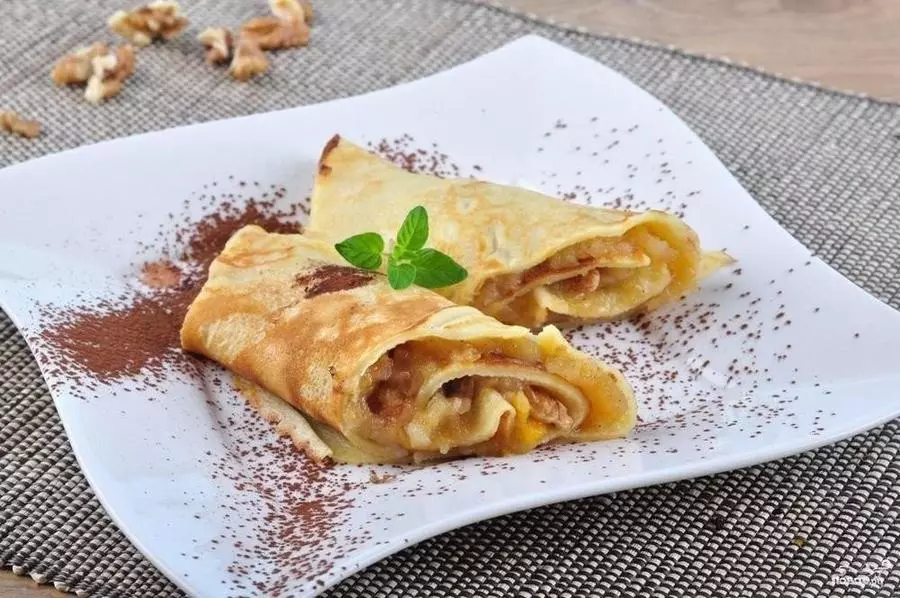 Блинчики с яблоком и корицей 2 шт.