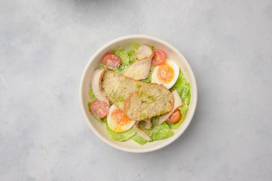 Цезарь с птицей