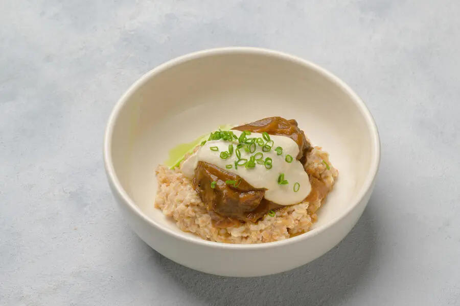 Телячьи щеки с полбой