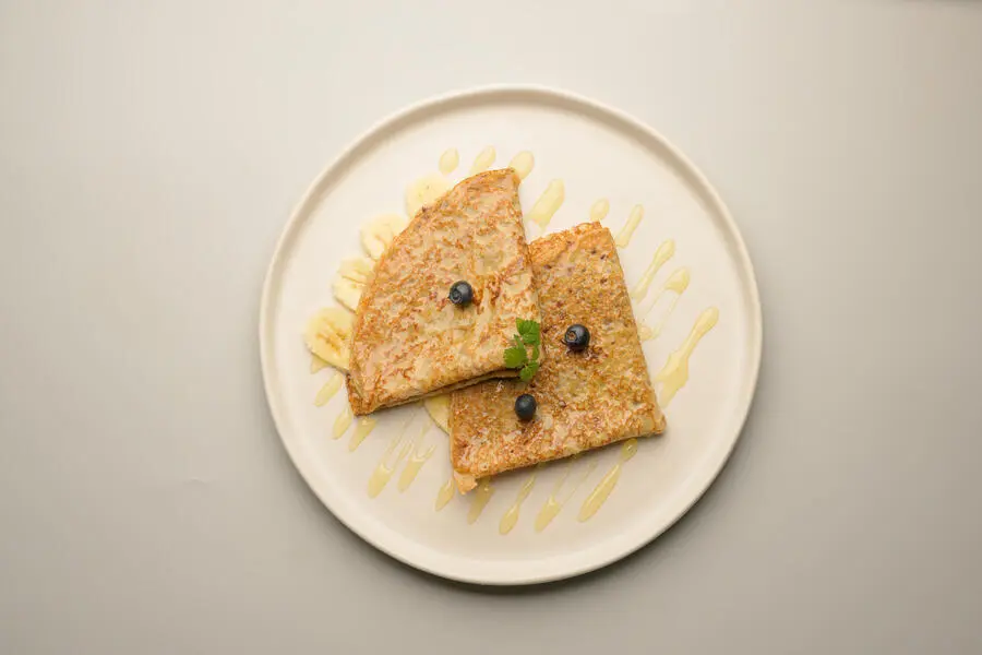 Блинчики с шоколадным кремом и бананом