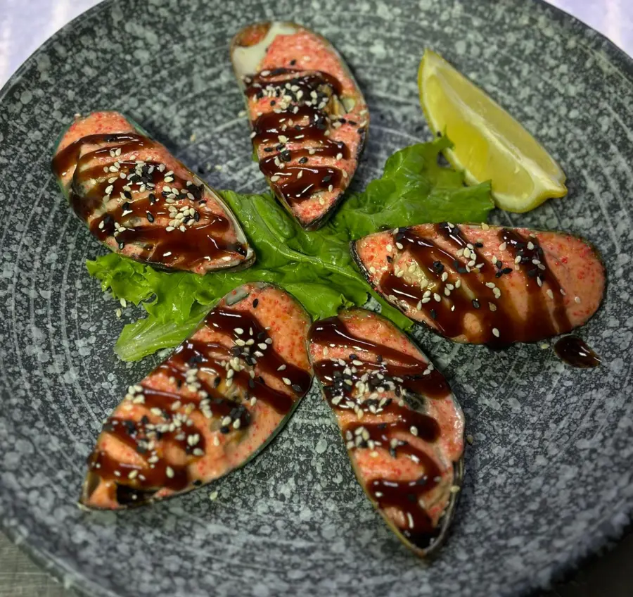 Мидии в ракушках 