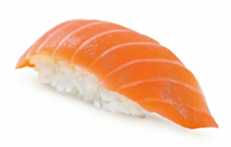 Суши с лососем