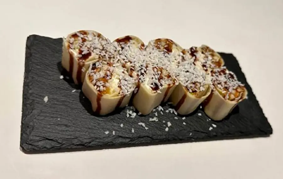 Десерт "В кокосовой стружке"