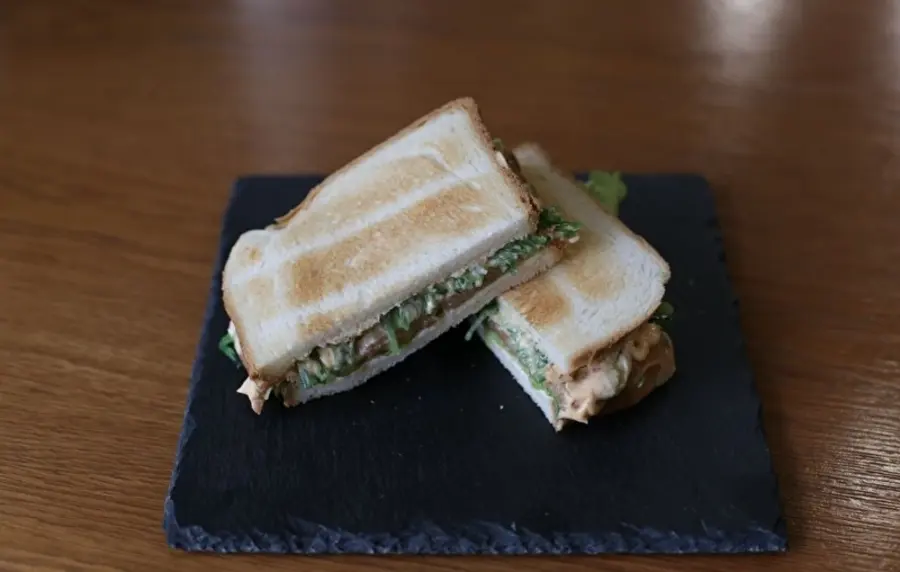 Сендвич с лососем