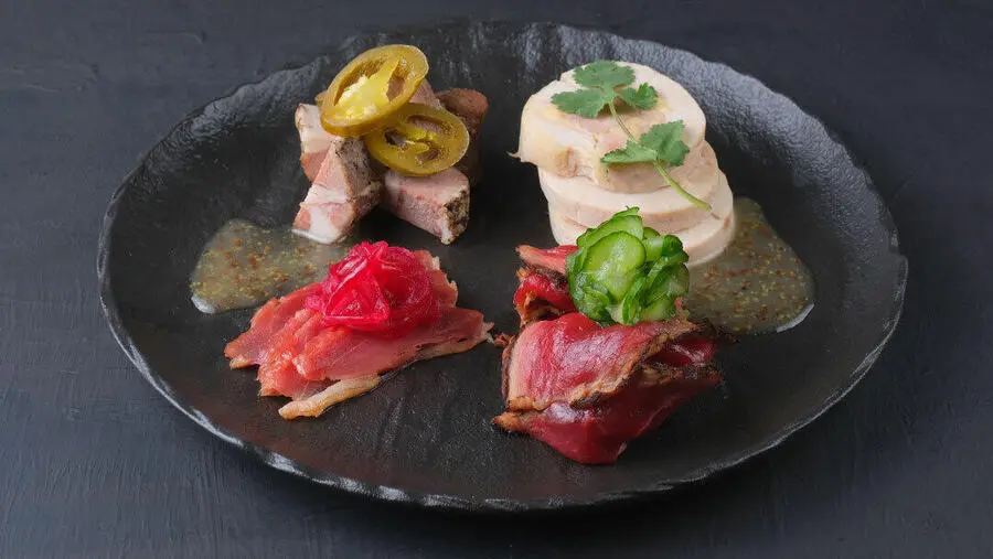 Мясные специалитеты home-made