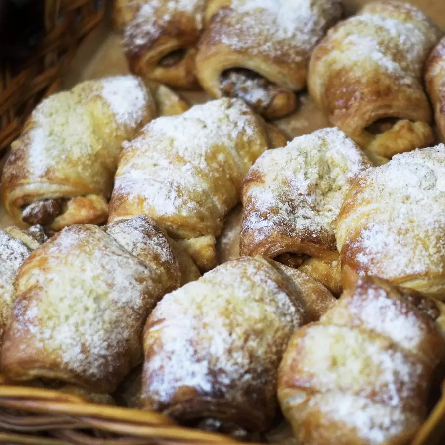 Булочка с карамелью