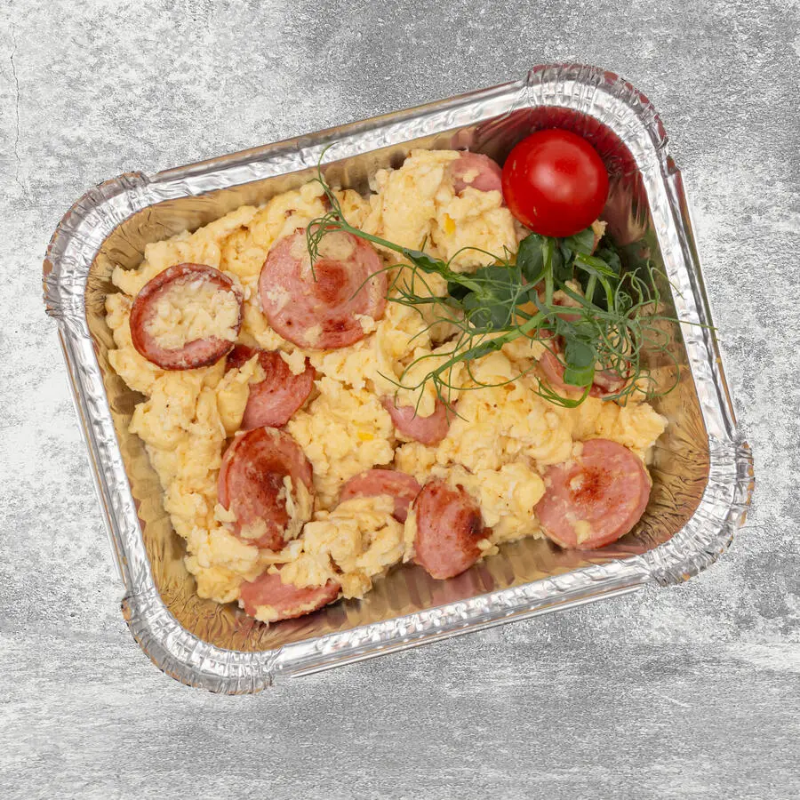 Скрамбл с сосисками