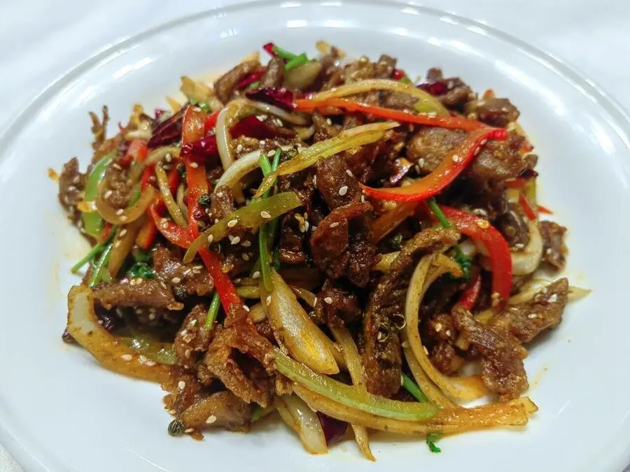 Утка с овощами 炒鸭丝