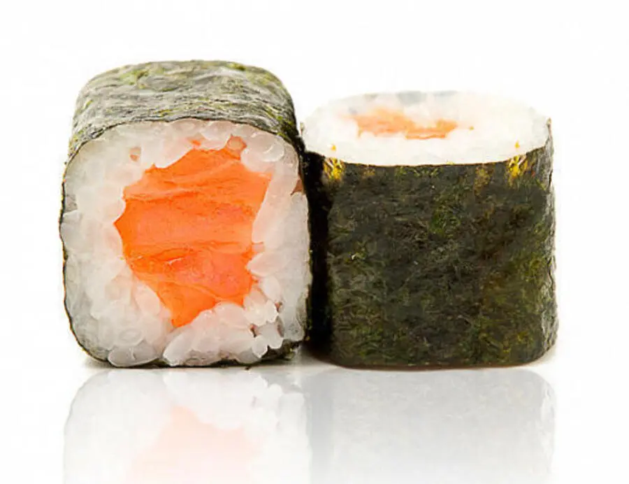 Копченый Лосось Маки 6 шт 120 грамм