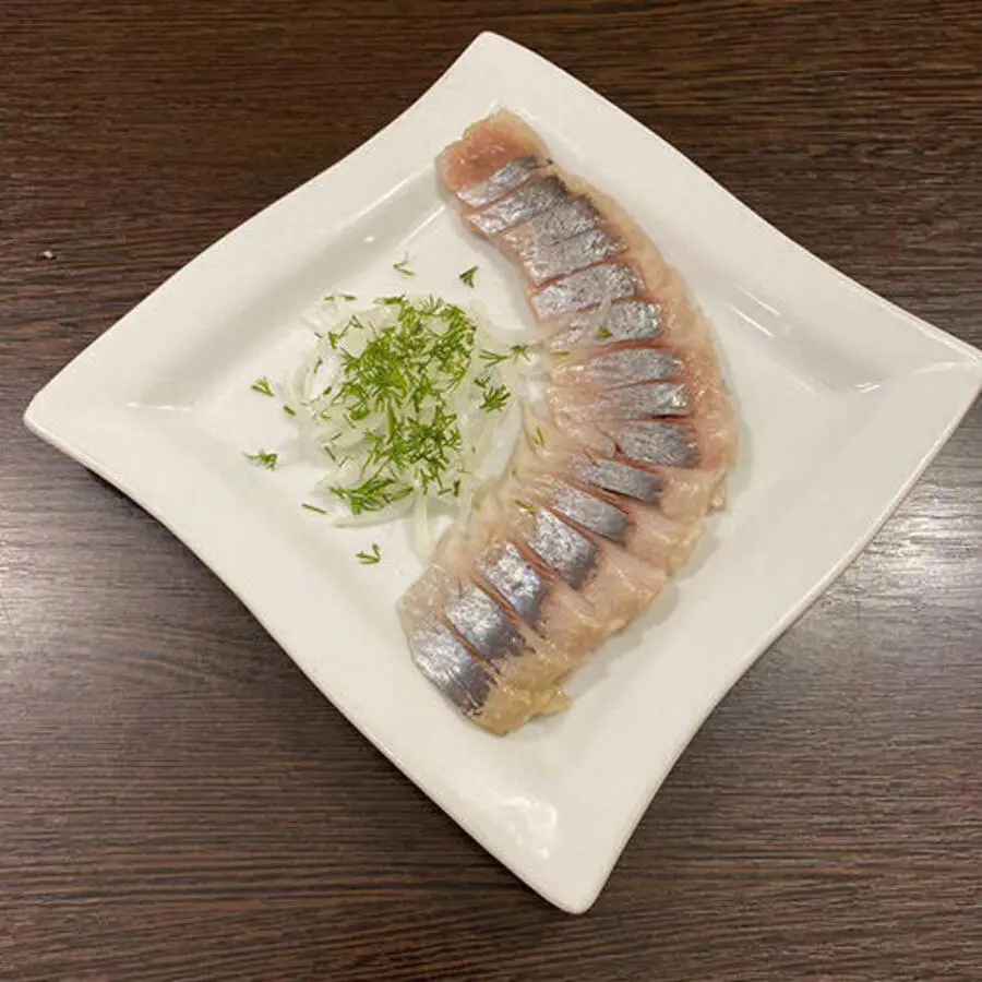 Сельдь солёная