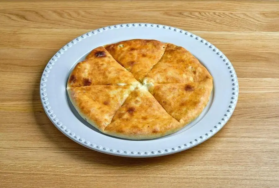 Хачапури с сыром и зеленью