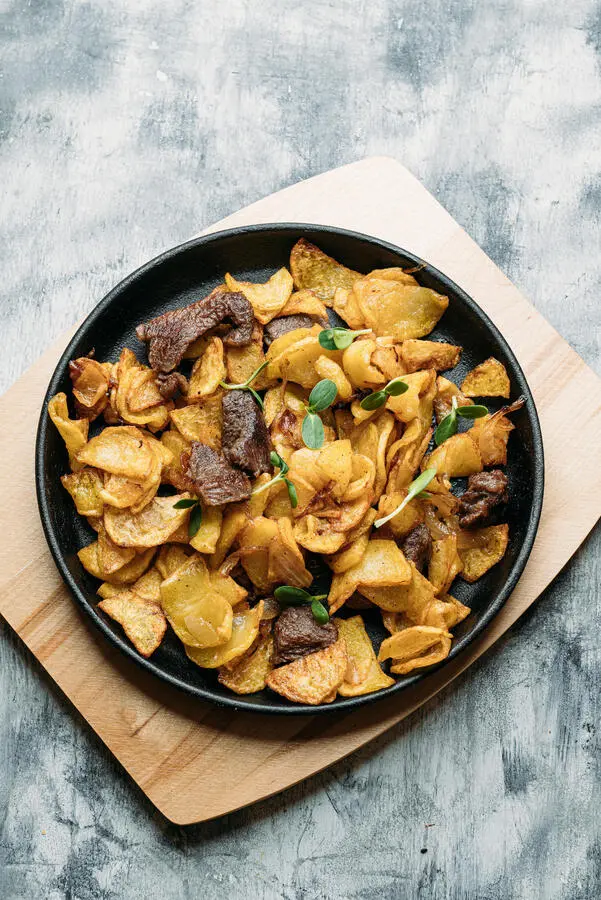 Картофель жареный  с мясом