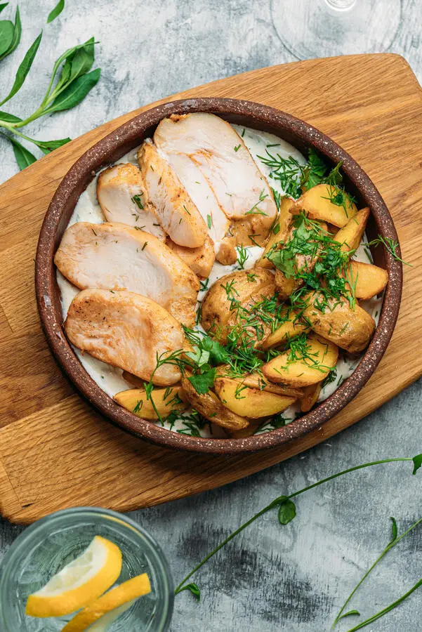 Курица в сливочно-чесночном соусе