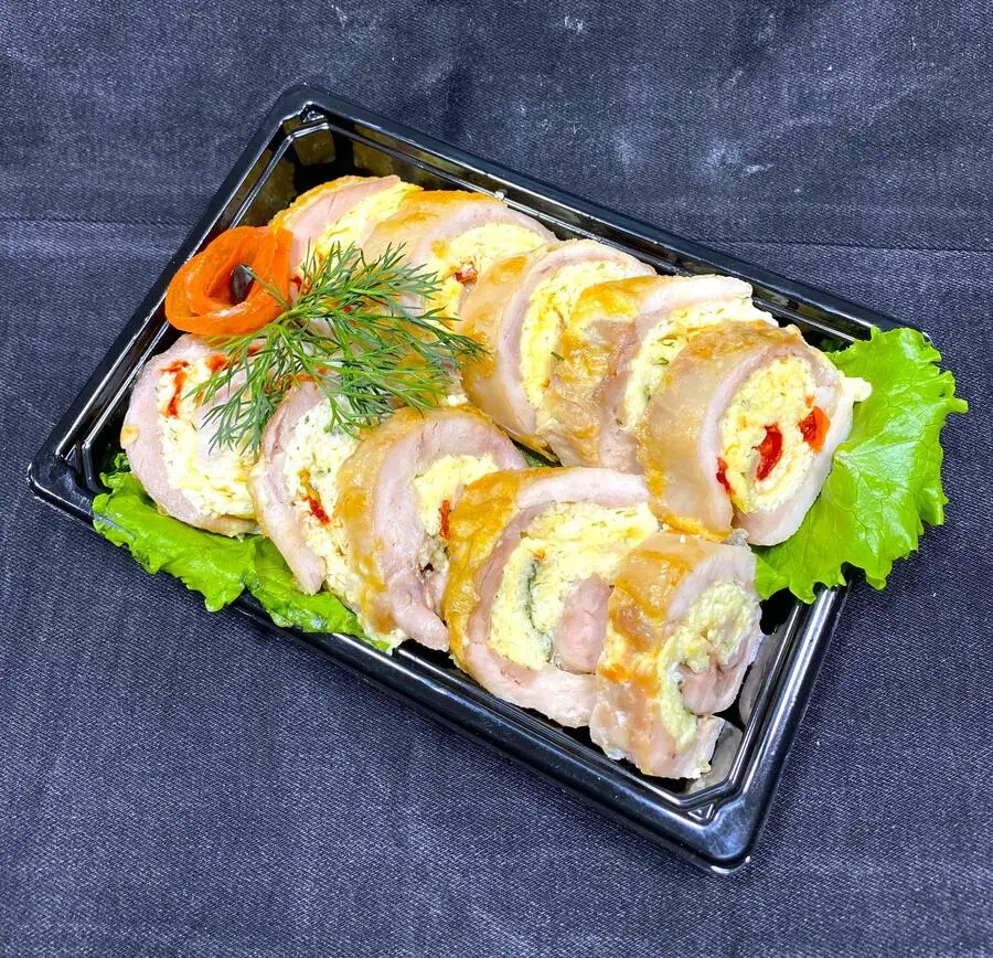 Рулет куриный с омлетом L