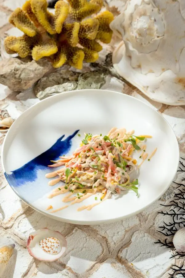 Салат из отварного телячьего языка