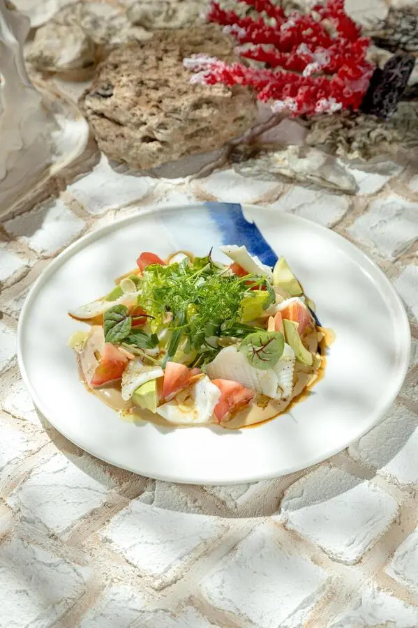 Салат с кальмаром гриль