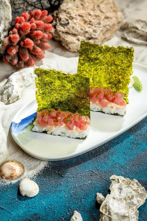 Открытый ролл с тунцом