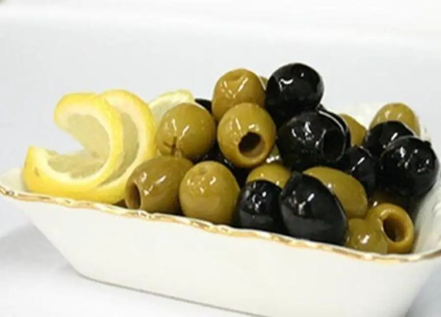 Маслины / оливки