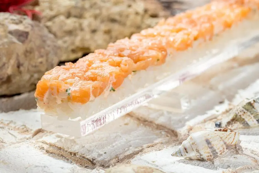 Осидзуси с лососем