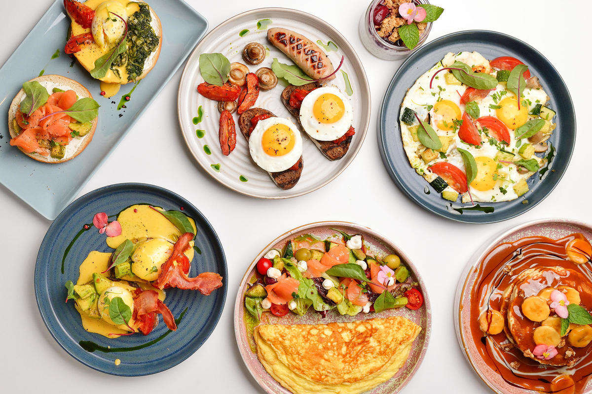 Завтраки с 9:00 до 12:00